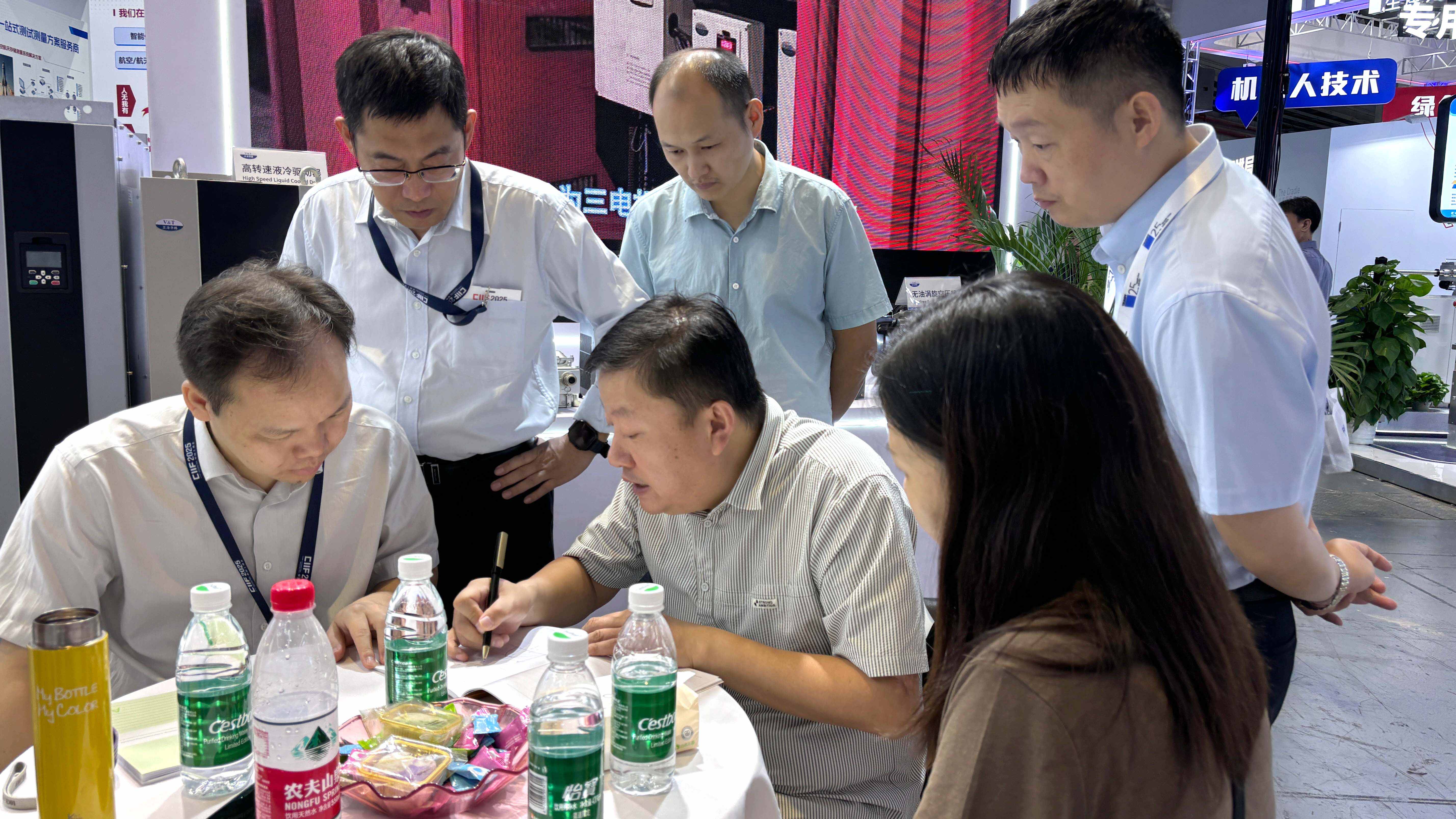 6686体育2025上海工博会圆满收官！